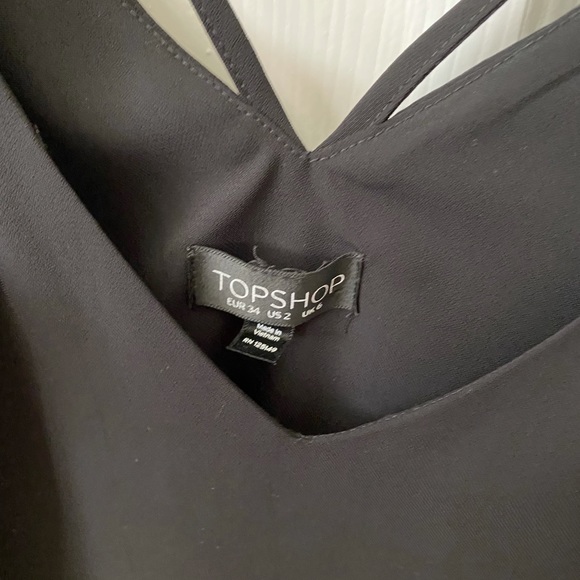 EUC Topshop strappy back tank top size US 2/EU 34 black - Picture 4 of 6
